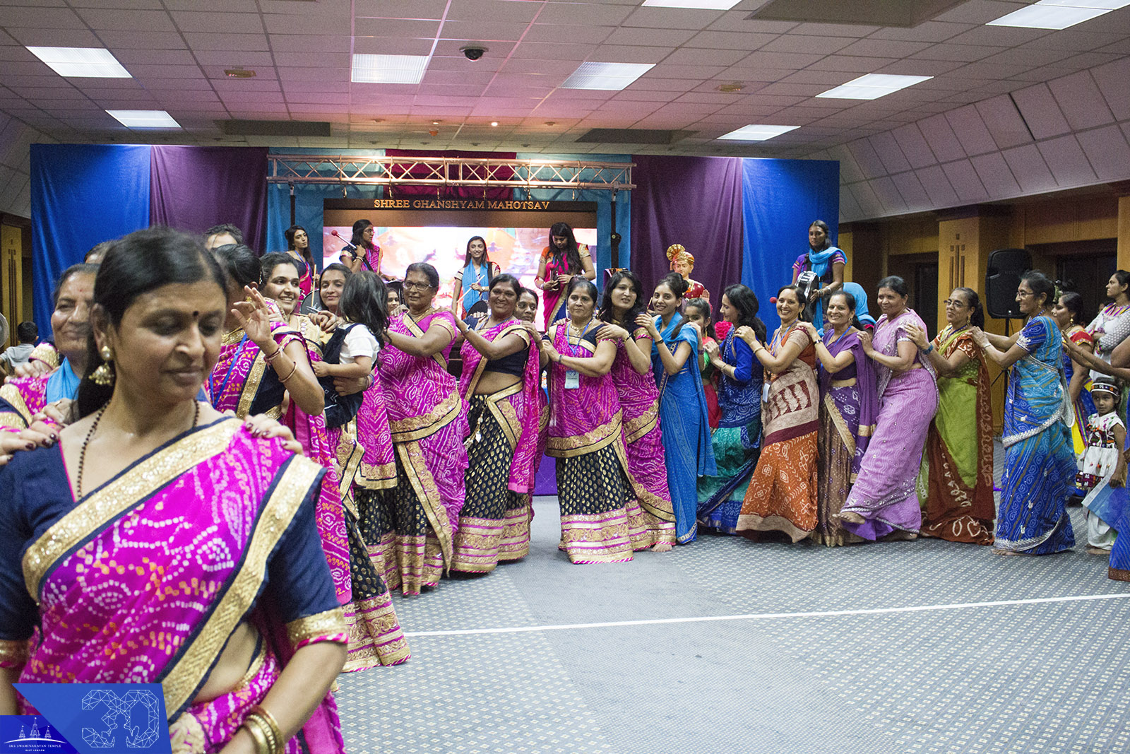 187  - ©1987-2017 SKS Swaminarayan Temple East London